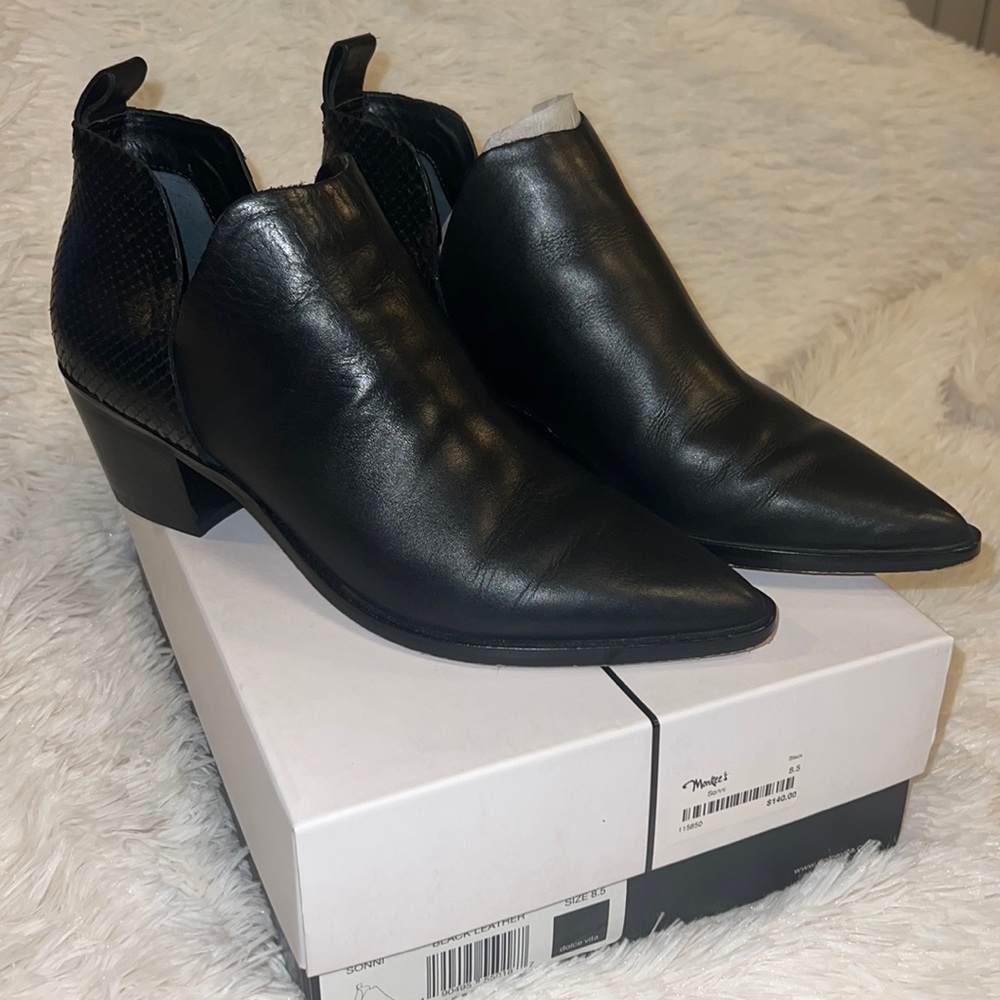 Dolce Vita “Sonny” Black Leather Booties Size 8.5 with box.